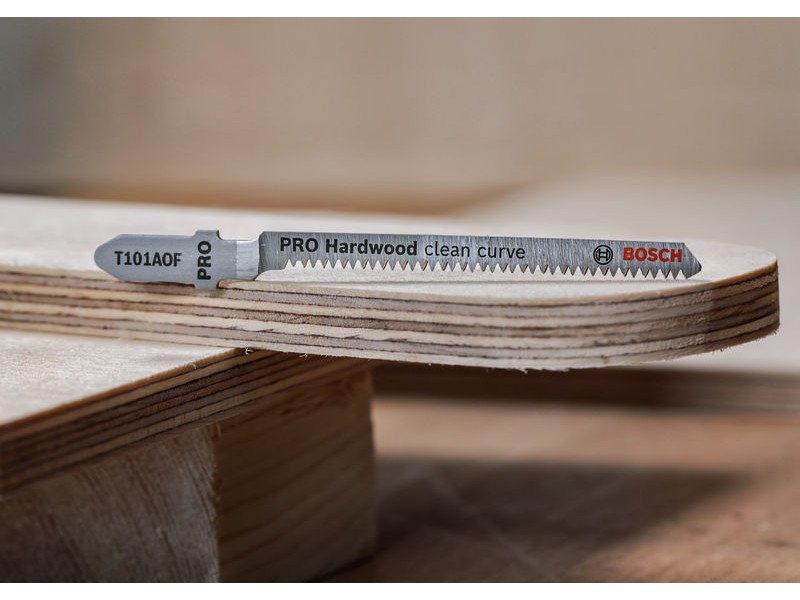 Krivuljni list Bosch za vbodno žago PRO Hardwood clean curve T101AOF 83 mm, 2608636225